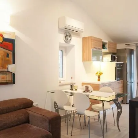 Bura In Makarska, City Center 아파트